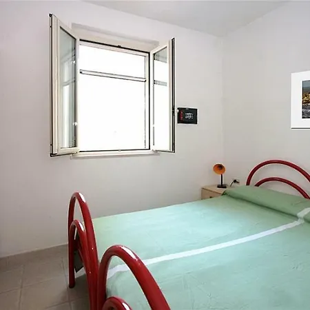 Üdülőközpont Trilocale 4 *