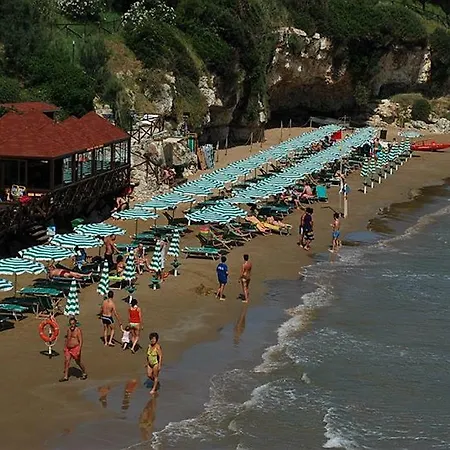 Üdülőközpont Trilocale 4 Vieste