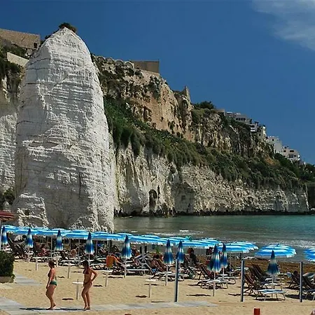 Trilocale 4 Üdülőközpont Vieste