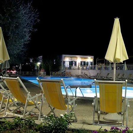 Trilocale 4 Üdülőközpont